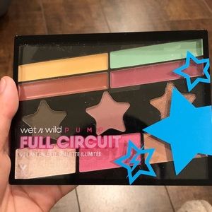 Makeup palette